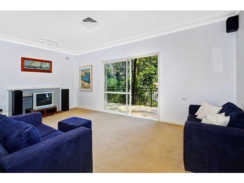 43 Fairscene Crescent, Avoca Beach NSW 2251