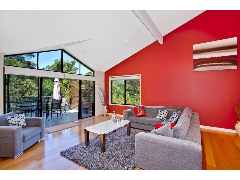 6 Dandenong Close, Avoca Beach NSW 2251