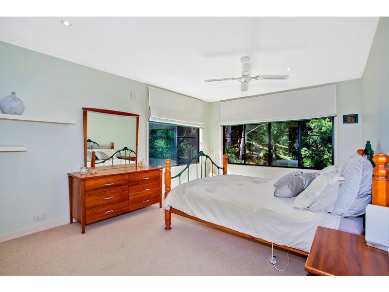 6 Dandenong Close, Avoca Beach NSW 2251