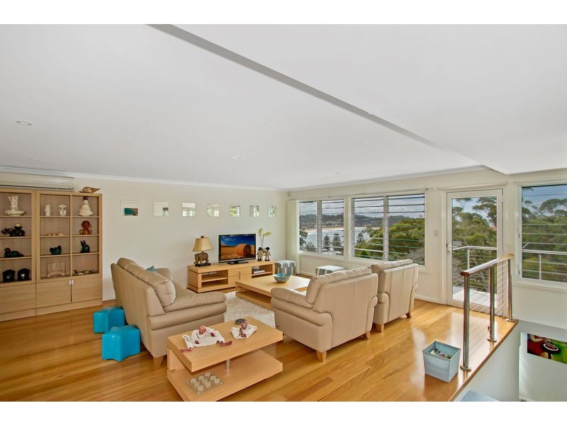 38 Fairscene Crescent, Avoca Beach NSW 2251