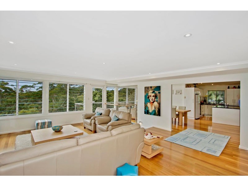 38 Fairscene Crescent, Avoca Beach NSW 2251