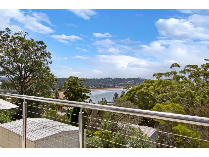 38 Fairscene Crescent, Avoca Beach NSW 2251