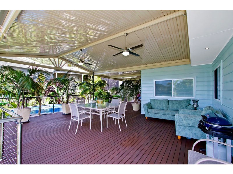38 Fairscene Crescent, Avoca Beach NSW 2251