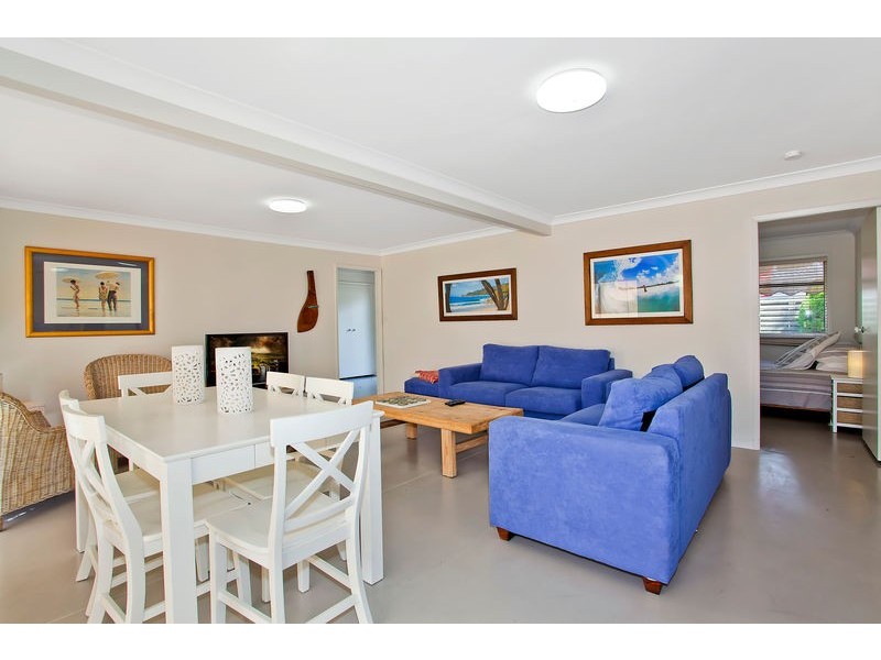 4 Fairscene Crescent, Avoca Beach NSW 2251