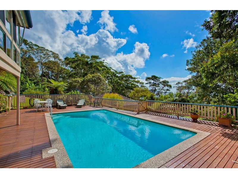 4 Fairscene Crescent, Avoca Beach NSW 2251