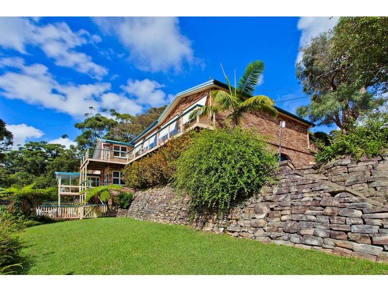 4 Fairscene Crescent, Avoca Beach NSW 2251