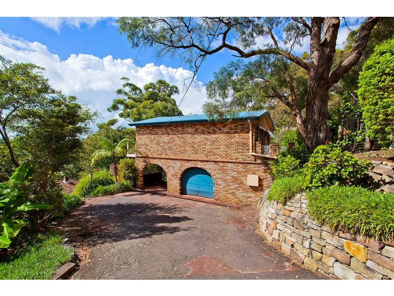4 Fairscene Crescent, Avoca Beach NSW 2251