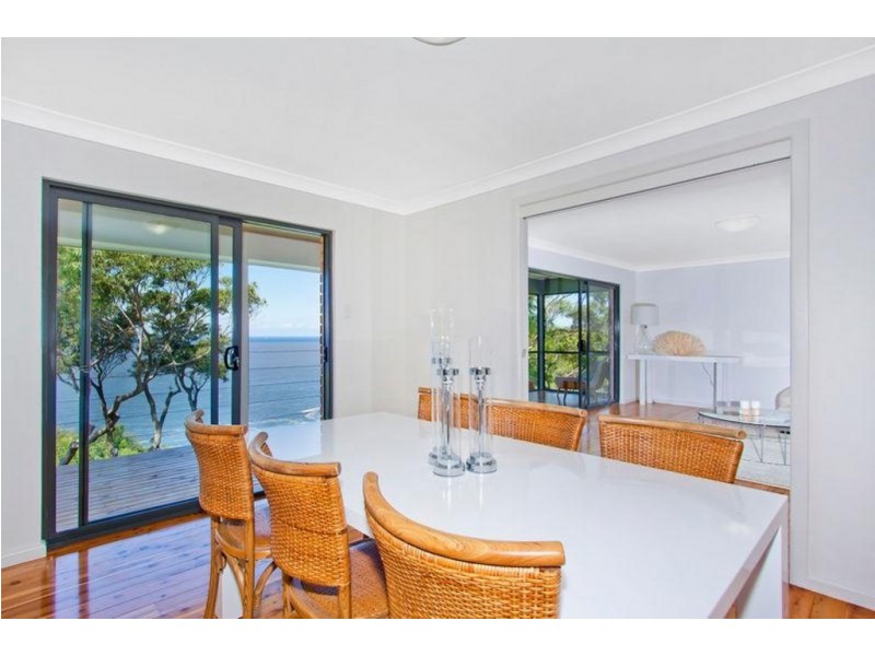 37 Endeavour, Avoca Beach NSW 2251