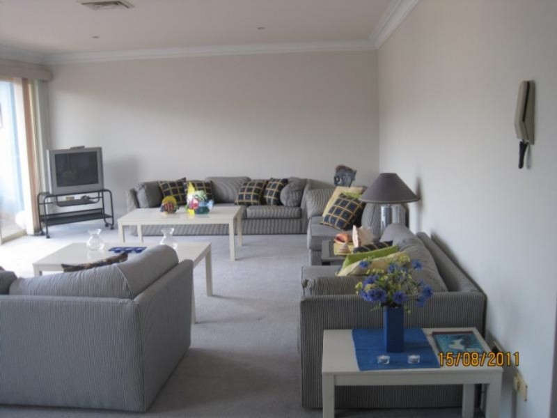 9/21-23 North Avoca Parade “The Pines”, North Avoca NSW 2260