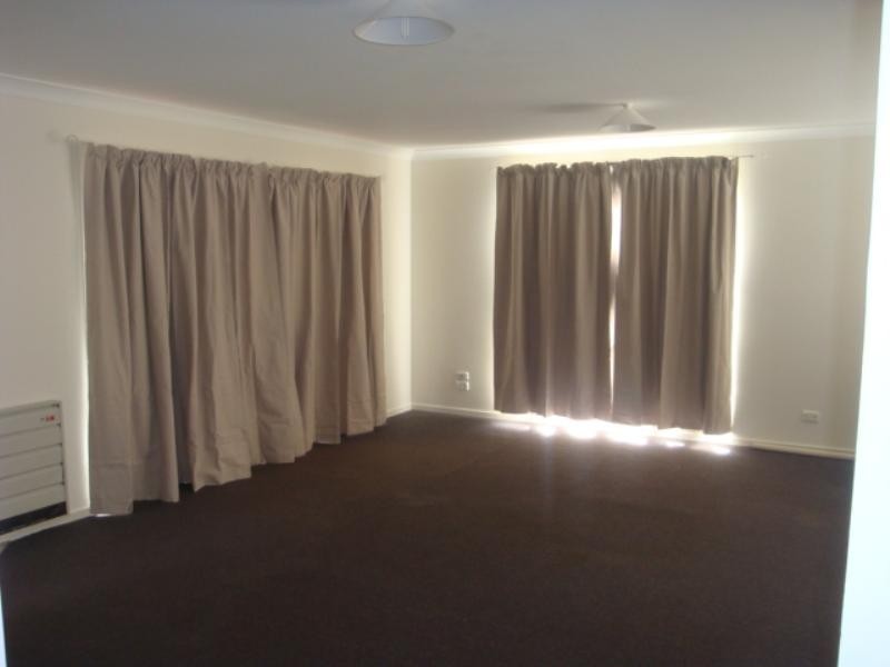 2/70 Springfield Road, Springfield NSW 2250