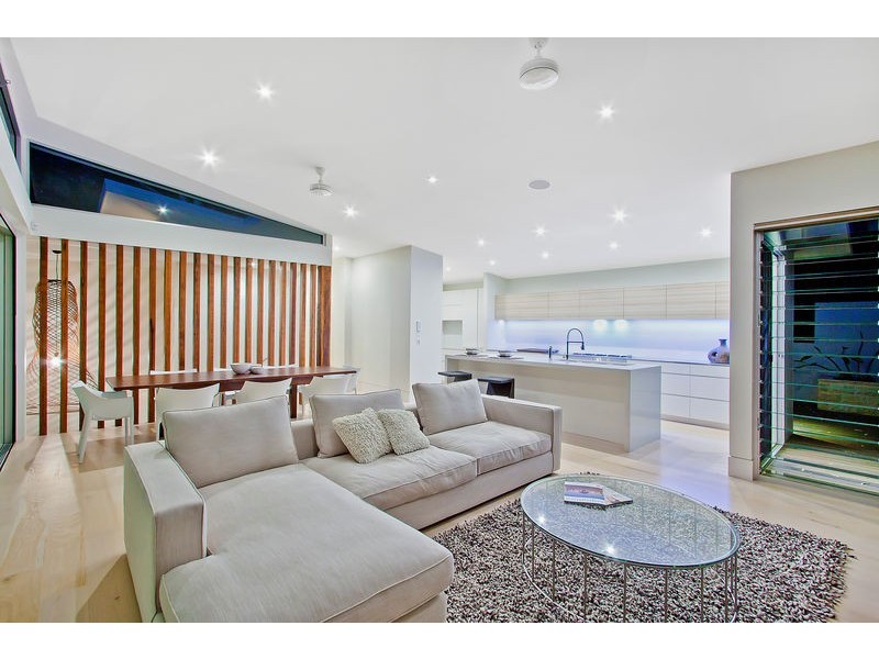 56 Avoca Drive, Avoca Beach NSW 2251