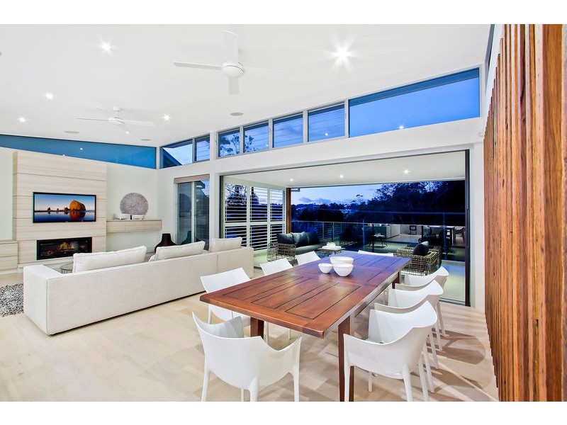 56 Avoca Drive, Avoca Beach NSW 2251