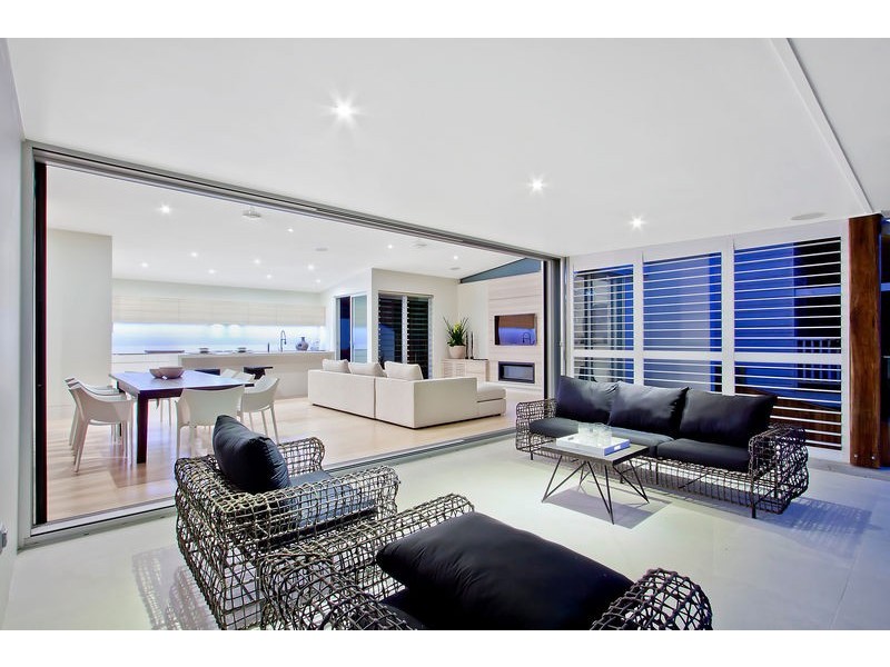 56 Avoca Drive, Avoca Beach NSW 2251