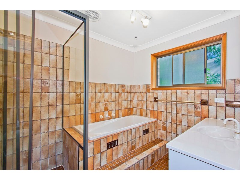 117 Del Mar Drive, Copacabana NSW 2251