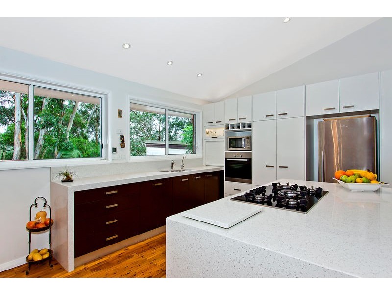 40 Lake Shore Drive, North Avoca NSW 2260