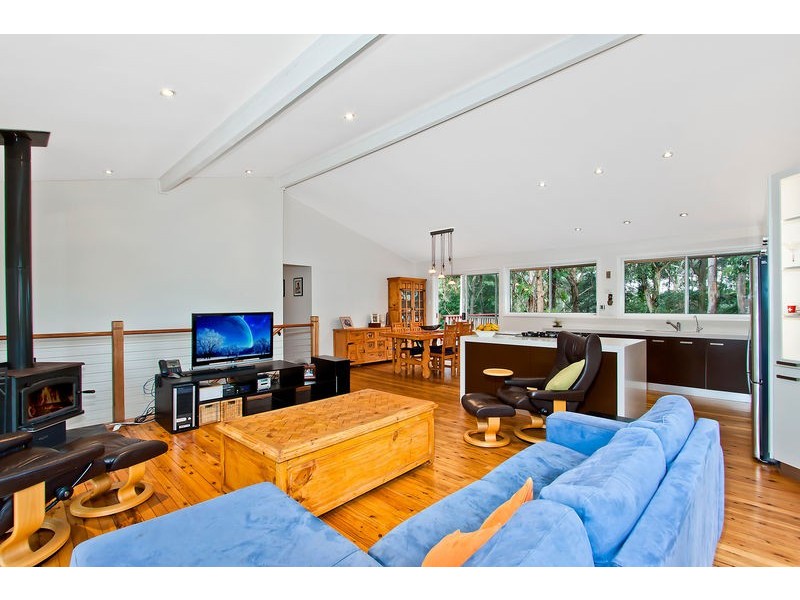 40 Lake Shore Drive, North Avoca NSW 2260