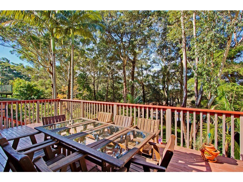 40 Lake Shore Drive, North Avoca NSW 2260