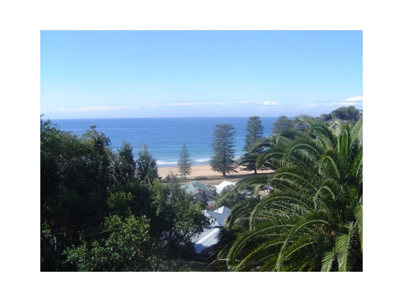 13 Warren, Avoca Beach NSW 2251