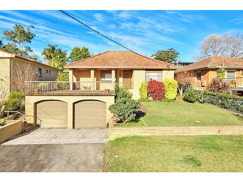 7 Florence Avenue, Point Frederick NSW 2250