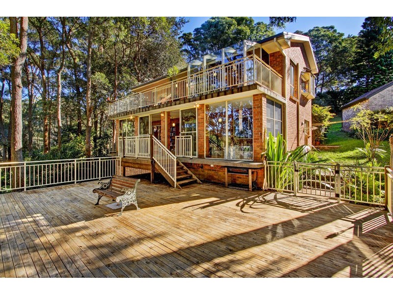 121 Hillside Road, Avoca Beach NSW 2251