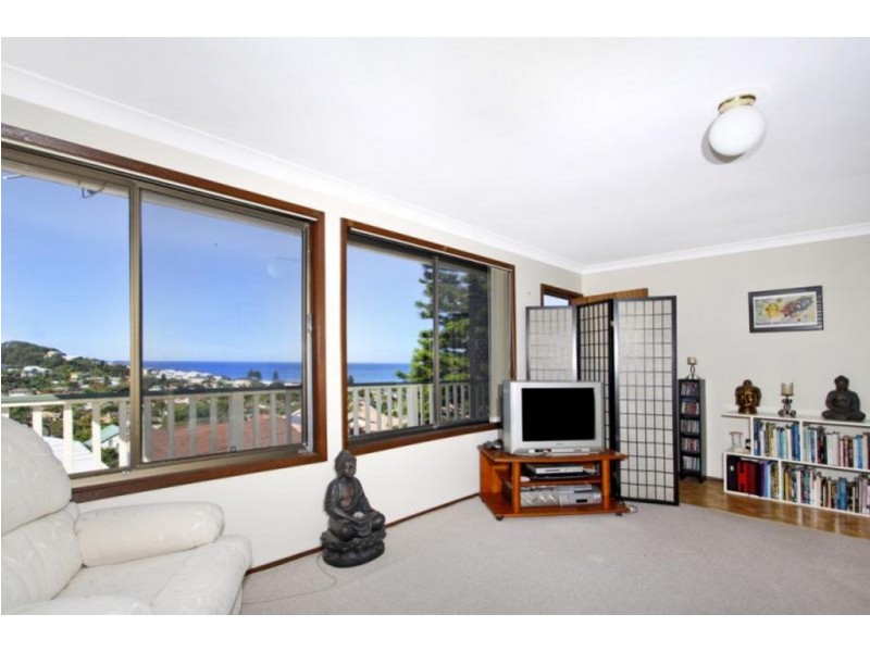 25 Fiesta, Copacabana NSW 2251