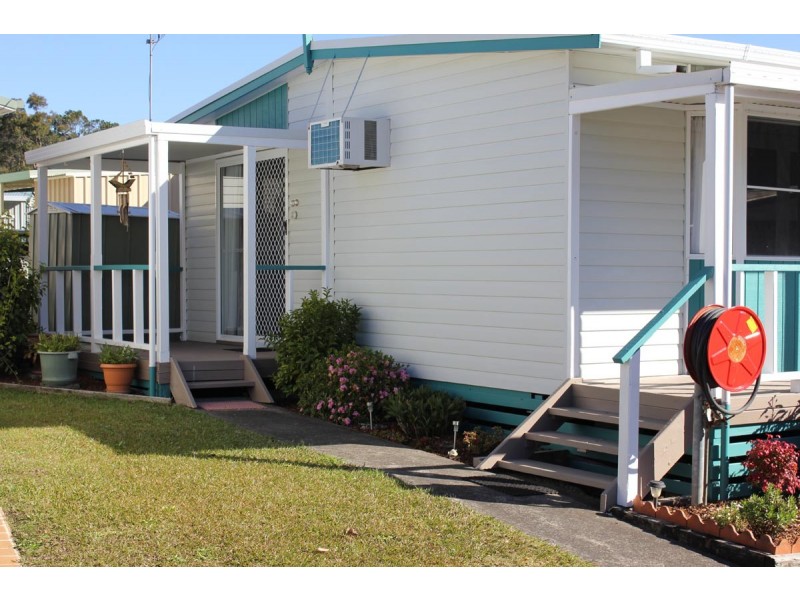 3 First Avenue Broadlands, Green Point NSW 2251