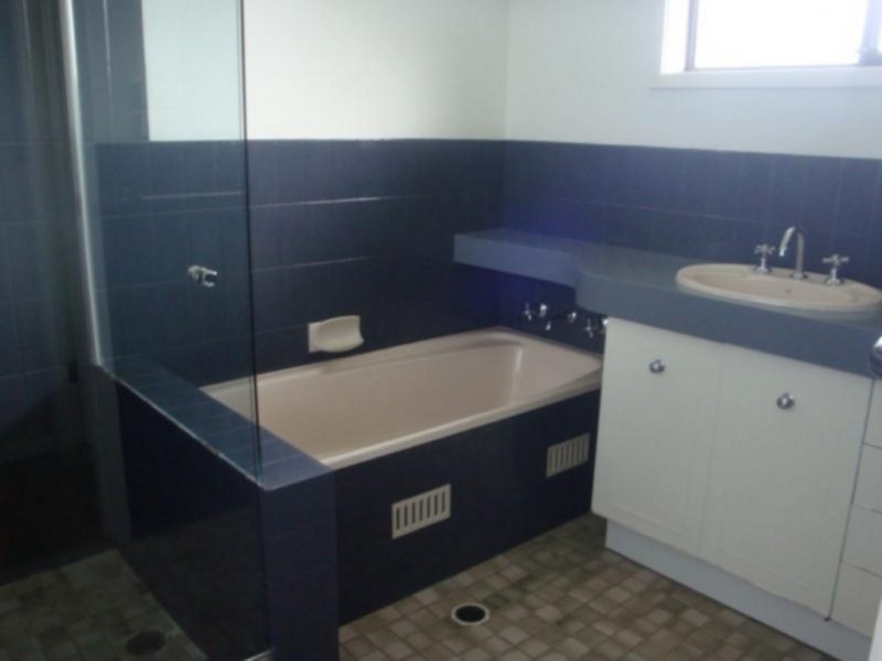 12 Sundale Avenue, Terrigal NSW 2260