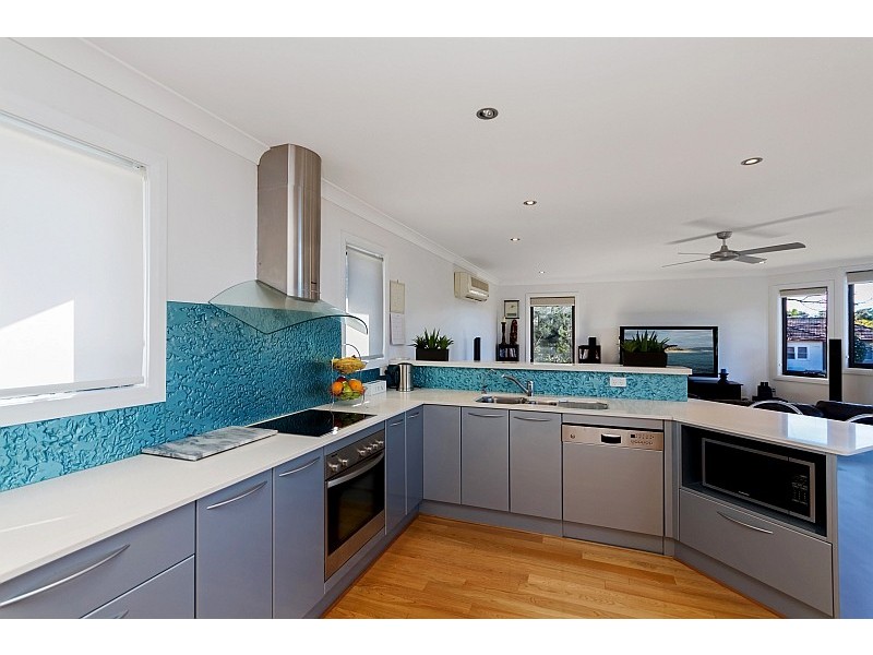 176 Ocean View Drive, Wamberal NSW 2260