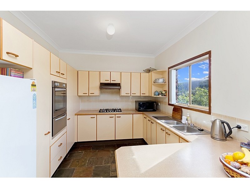 7 Dakara Avenue, Erina NSW 2250