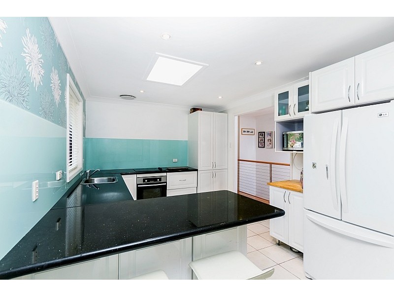 300 Avoca Drive, Avoca Beach NSW 2251