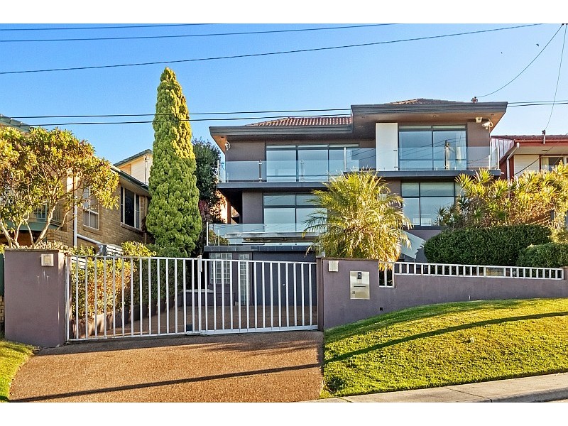 35 Willoughby Rd, Terrigal NSW 2260