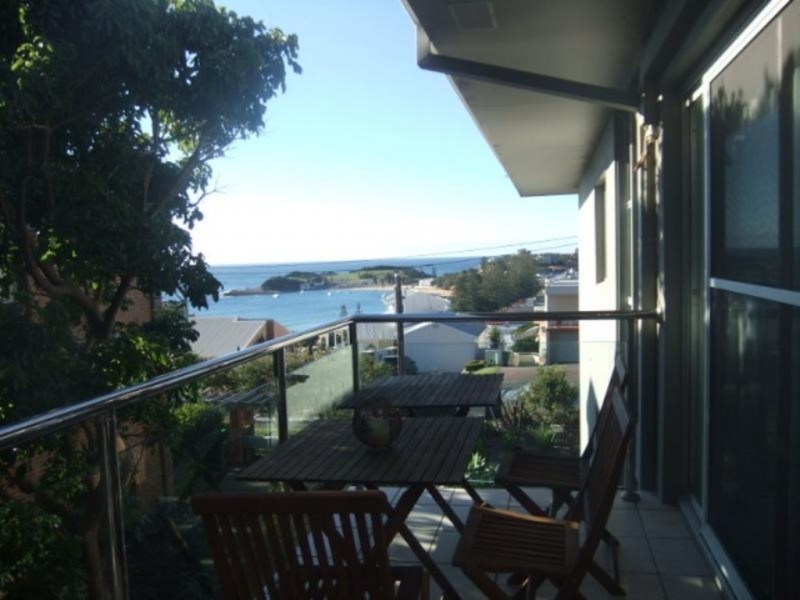 8/21 Barnhill road, Terrigal NSW 2260