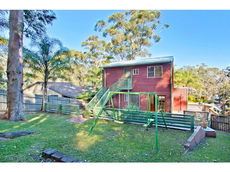 141 Lake Shore Drive, North Avoca NSW 2260