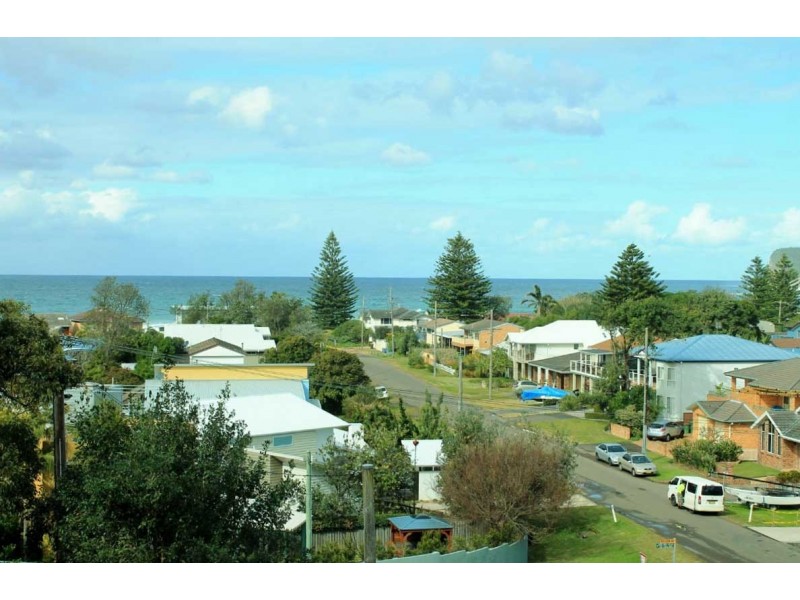 Lot 2, 1 Elgata Ave, North Avoca NSW 2260