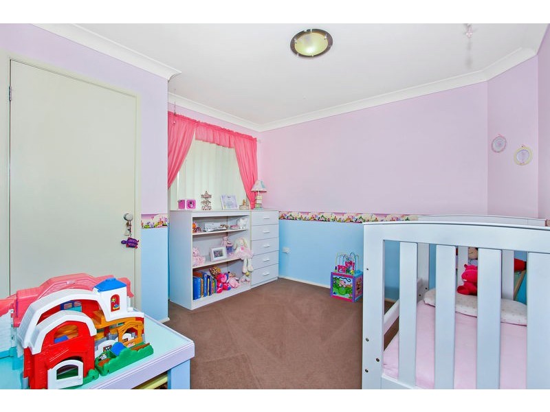 8 Quattroville Place, Green Point NSW 2251