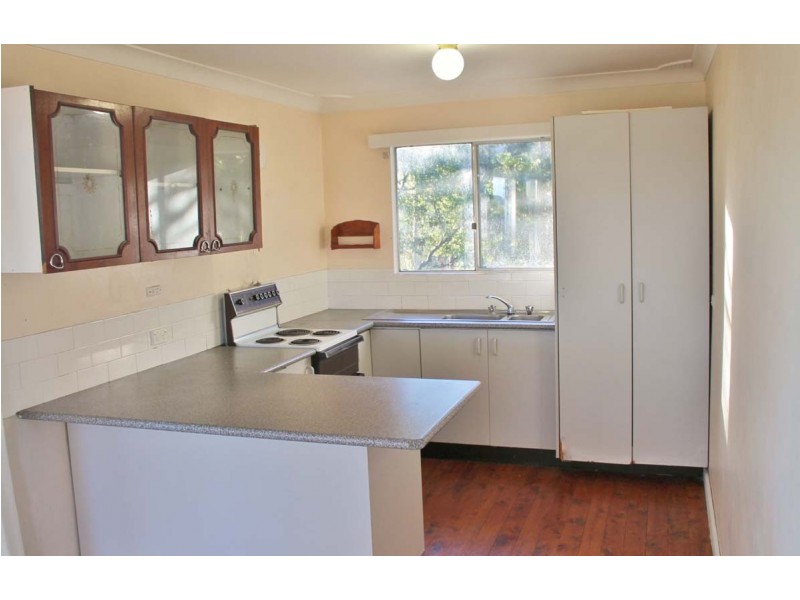 29 Easter Parade, North Avoca NSW 2260