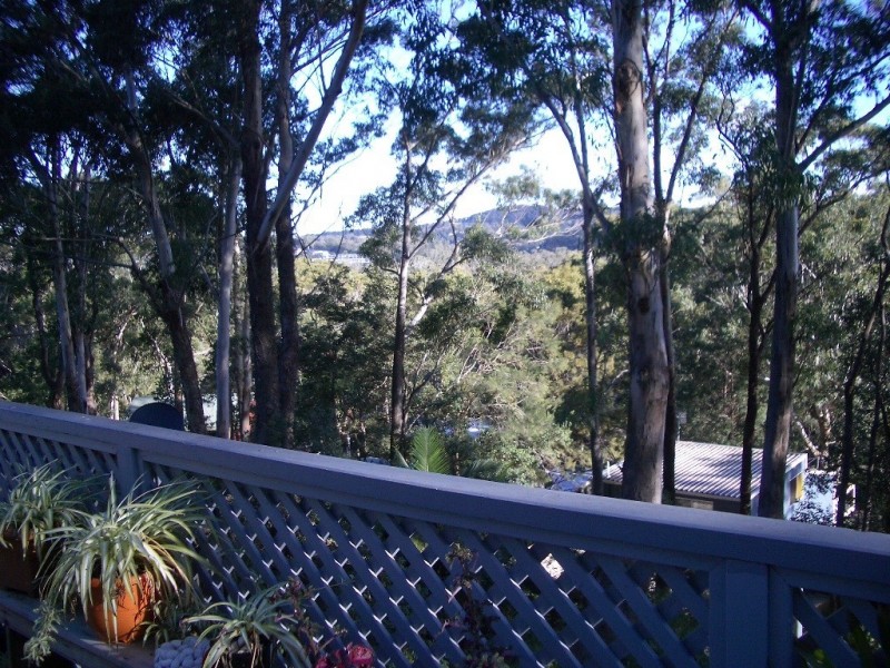 29 Easter Parade, North Avoca NSW 2260