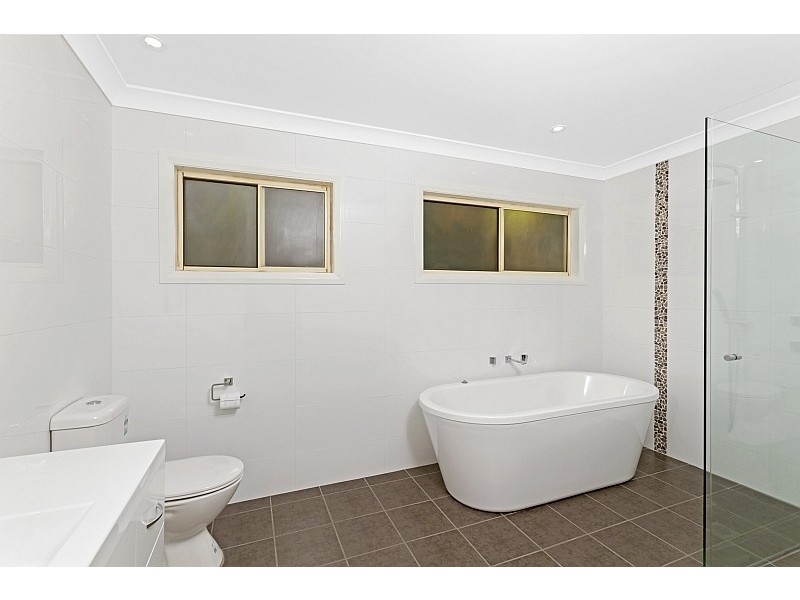 34 Carolina Park Road, Avoca Beach NSW 2251