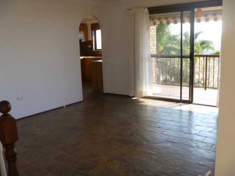 15 Stephenson Road, Bateau Bay NSW 2261