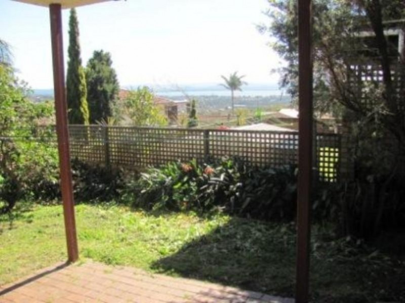 15 Stephenson Road, Bateau Bay NSW 2261