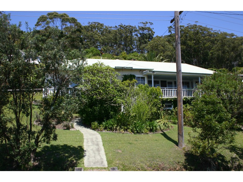 46 Avoca Drive, Avoca Beach NSW 2251