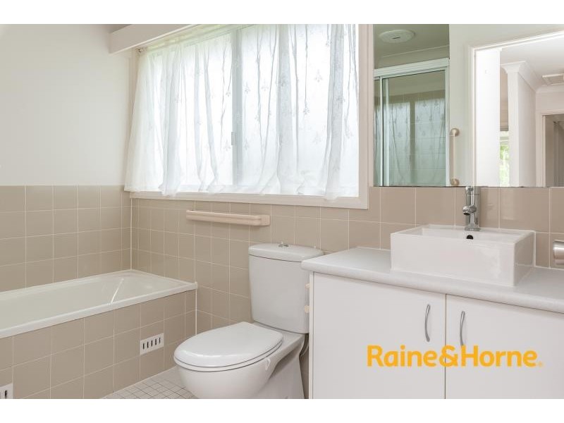 4 Veness Close, Macmasters Beach NSW 2251