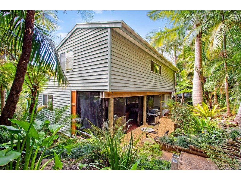 14 Harcourt Place, North Avoca NSW 2260