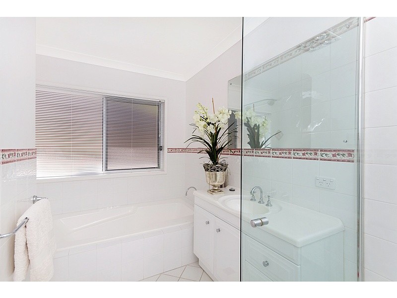 81 Tramway Road, North Avoca NSW 2260