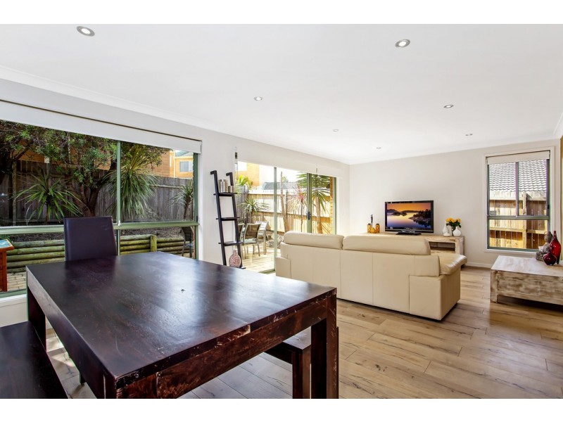 2/234 Cresthaven Avenue, Bateau Bay NSW 2261