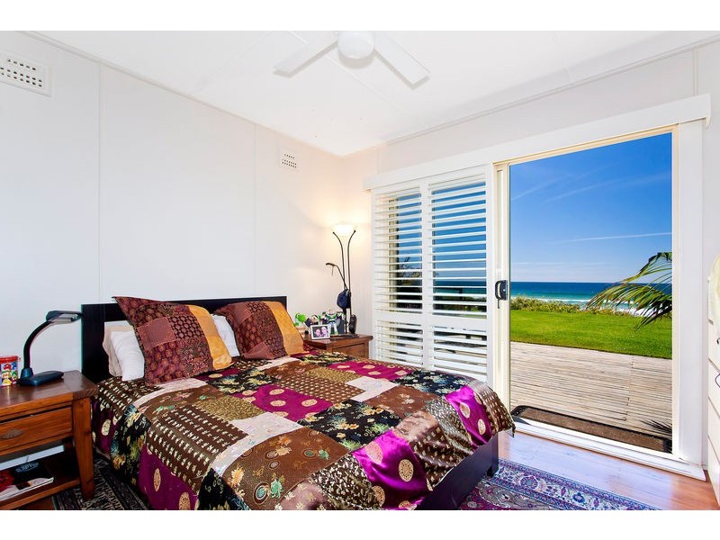 18 North Avoca Parade, North Avoca NSW 2260