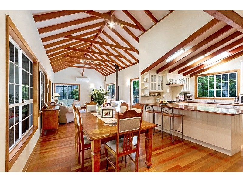 247 Avoca Drive, Kincumber NSW 2251