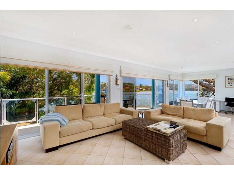 26 Oceanview Drive, Wamberal NSW 2260