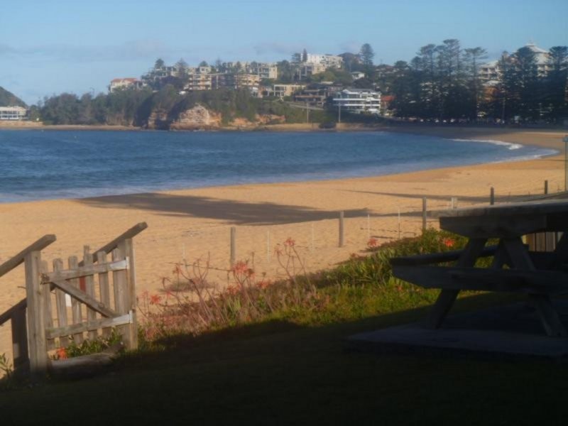 2/15 Pacific Street, Terrigal NSW 2260