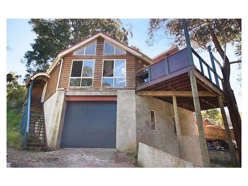 71 Lake Shore Drive, North Avoca NSW 2260